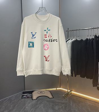 LV white sweater