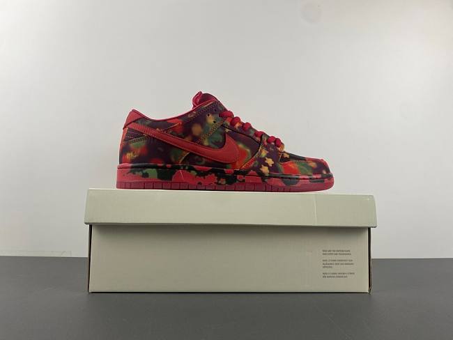 Nike SB Dunk Low 