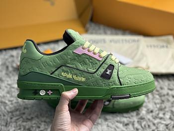 LV trainer avocado