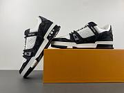 Louis Vui*ton trainer black and white - 5