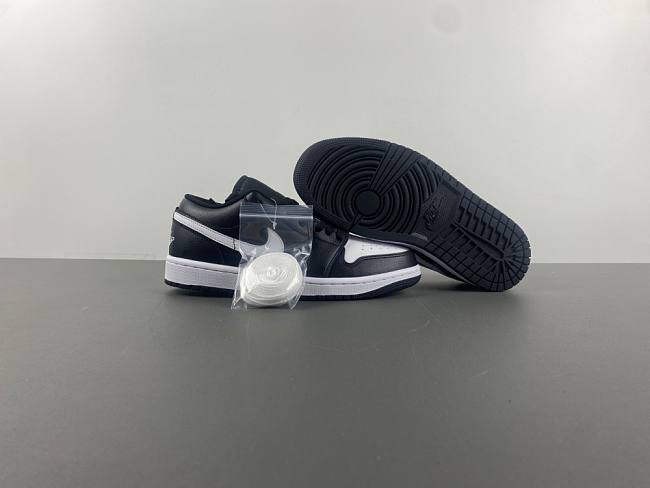 Air Jordan 1 Low “Orca” - 553558-043 - 1