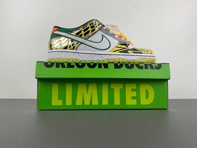 Nike Dunk Low What the Duck Away University of Oregon PE - HV1454-100 - 1