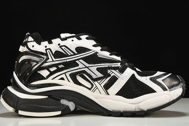 Balenciaga Runner black and white rubber mesh - 1