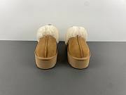 Uggs furry light brown - 2