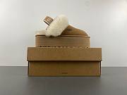 Uggs furry light brown - 4