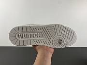LV trainer all white leathe - 5