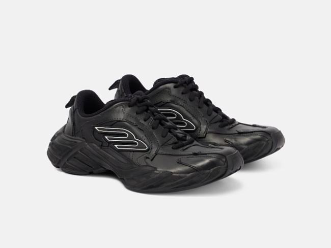 Balenciaga  Monday leather sneakers in black - 1