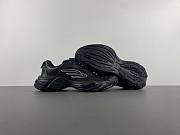 Balenciaga  Monday leather sneakers in black - 5