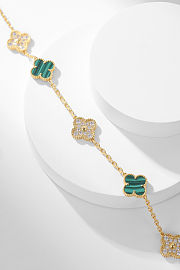Van Cleef & Arpels Vintage Alhambra Necklace Gold Tone In Green 10 motifs - 3