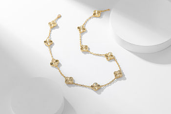 Van Cleef & Arpels Vintage Alhambra necklace Gold Tone In Gold 10 motifs 