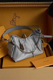 LV CarryAll Cargo Vibe PM - M12579 - Size 33.5 x 23 x 15 cm - 1