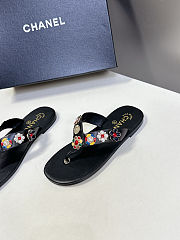 Chanel Thongs Lambskin & metal Black  - 4