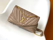 Louis Vuitton LV New Wave Chain Bag M58550 Beige - size: 24x14x9cm - 1