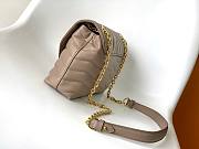 Louis Vuitton LV New Wave Chain Bag M58550 Beige - size: 24x14x9cm - 5