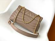 Louis Vuitton LV New Wave Chain Bag M58550 Beige - size: 24x14x9cm - 3