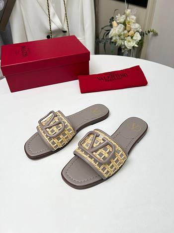Valentino Garavani Vlogo Woven Flat Sandals Grey