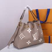 LV Bundle Bag Grey - size: 28 x 20 x 11.5cm - 5