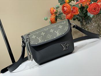 LV Pulse Bag Black - M12618 - size: 22.5x16x5cm (Length x Height x Width)