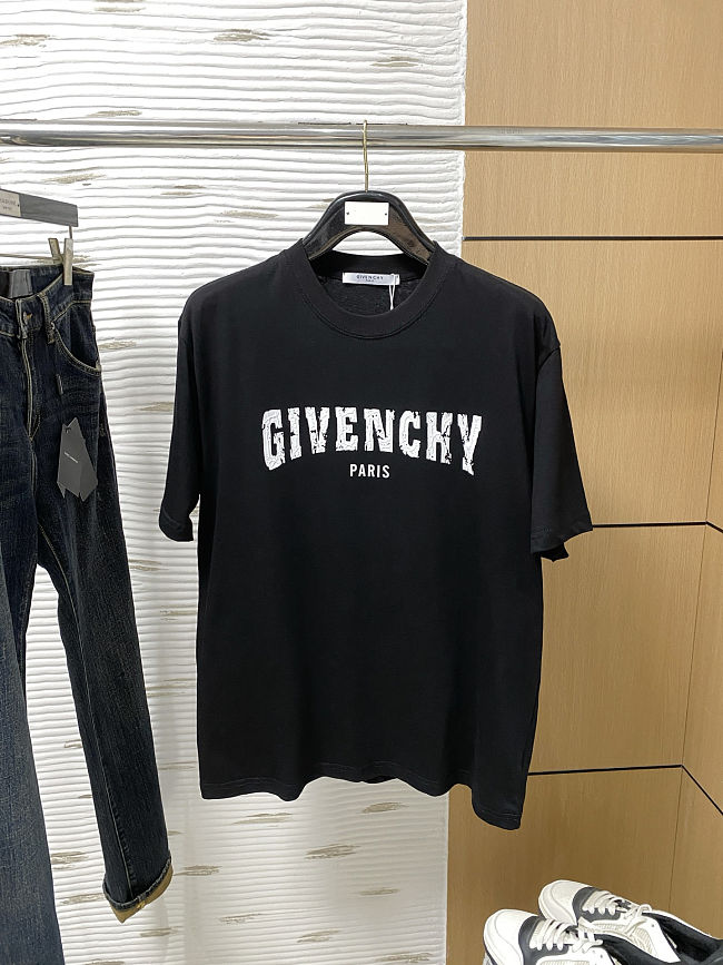 Givenchy T-shirt Black  - 1