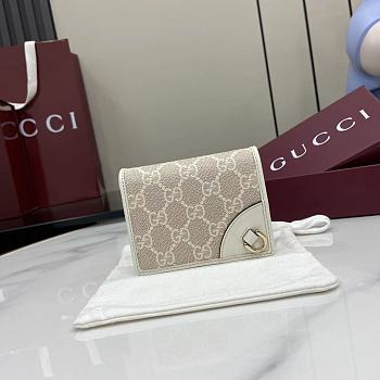 Gucci GG Emblem mini wallet Beige and White - size: 11 cm (width) x 8.5 cm (height) x 3 cm (depth)