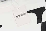 Valentino V letter LOGO printing logo - 3