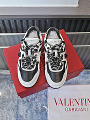 Valentino Garavani One Stud XL low-top sneakers - 2