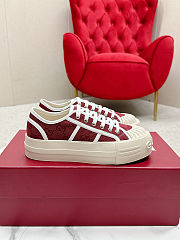 Gucci Women's chunky trainer - 2