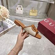 Gucci Women's Interlocking G slide sandal - 5