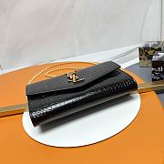 YSL Uptown Chain Wallet In Shiny Crocodile-Embossed Leather - size: 19x12x4cm - 4