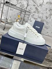 B33 Spin Sneaker White Grained Calfskin  - 1