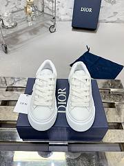 B33 Spin Sneaker White Grained Calfskin  - 5