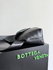 Bottega Veneta Men Small Sawyer in Black - size: 25 x 17 x 12cm - 5