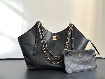 Chanel Maxi Shopping Bag - size: 31x47x11cm
