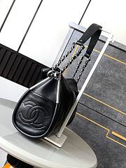 CHANEL Medium Ultimate Soft Tote Black - size 30x20x12cm - 4