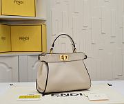 Fendi Peekaboo I See U medium handbag white - size: 23cm - 3