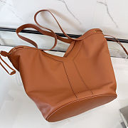 Y large hobo in leather - size: 26-50x15x34cm - 3