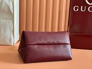 Gucci Softbit shoulder bag in red - size: 27.5 x 21 x 16cm - 3