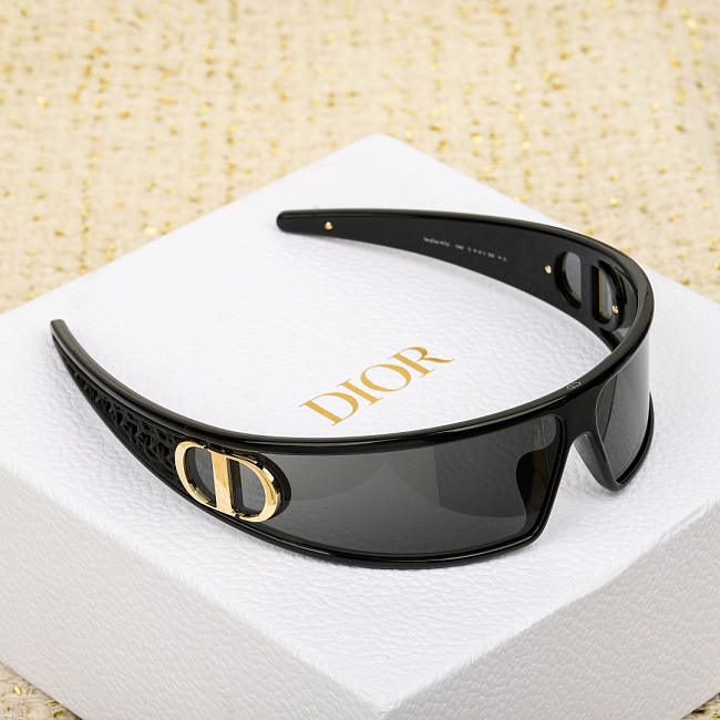 Dior VeryDior M1U Black Mask glasses - 1
