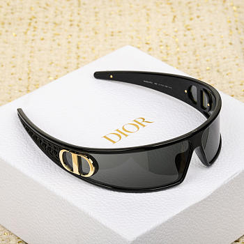 Dior VeryDior M1U Black Mask glasses