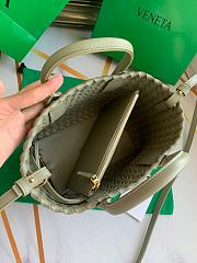 BOTTEGA VENETA Mini Cabat green - size: 22x6.5x15.5cm - 2