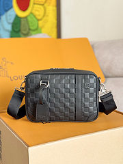 LV Sirius Messenger bag - size: 27 x 18 x 7cm - 1