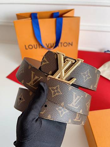 LV DIMENSION Belt 40mm in Gold Logo