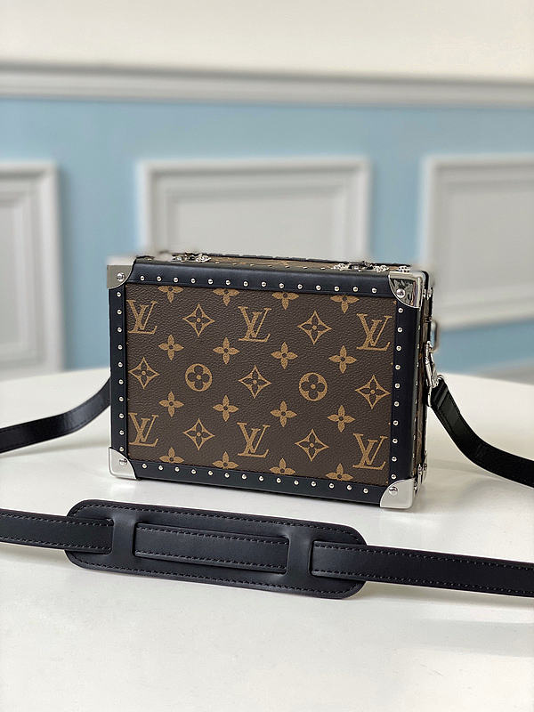 LV Men's bag Clutch Box - size: 24 x 16.5 x 8 cm - 1