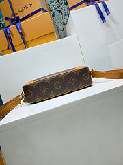 LV Trocadéro Wearable Wallet men Bag - size: 13 x 6.5 x 20cm - 5