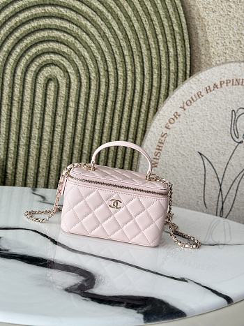 Chanel Small Top Handle Vanity Case Chain in Pink - size: 9.5x17x8cm