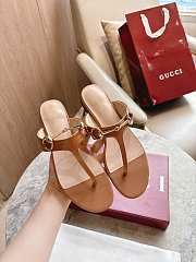 Gucci Women's thong sandal with Horsebit in light brown  - 3
