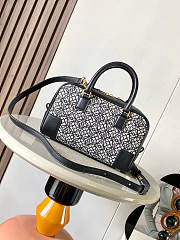 Loewe Amazona 23 Bag Black/Blue Leather - size: 23x10x15cm - 3