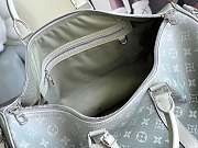 LV Keepall Bandoulière 45 Monogram Giant - size: 45x27x20cm - 3
