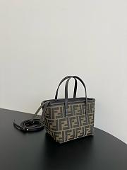 Fendi Roll Monogrammed Mini Tote Bag in Black - size: 23*19.5*15cm - 4