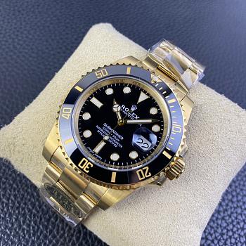 Rolex Submariner in Gold 